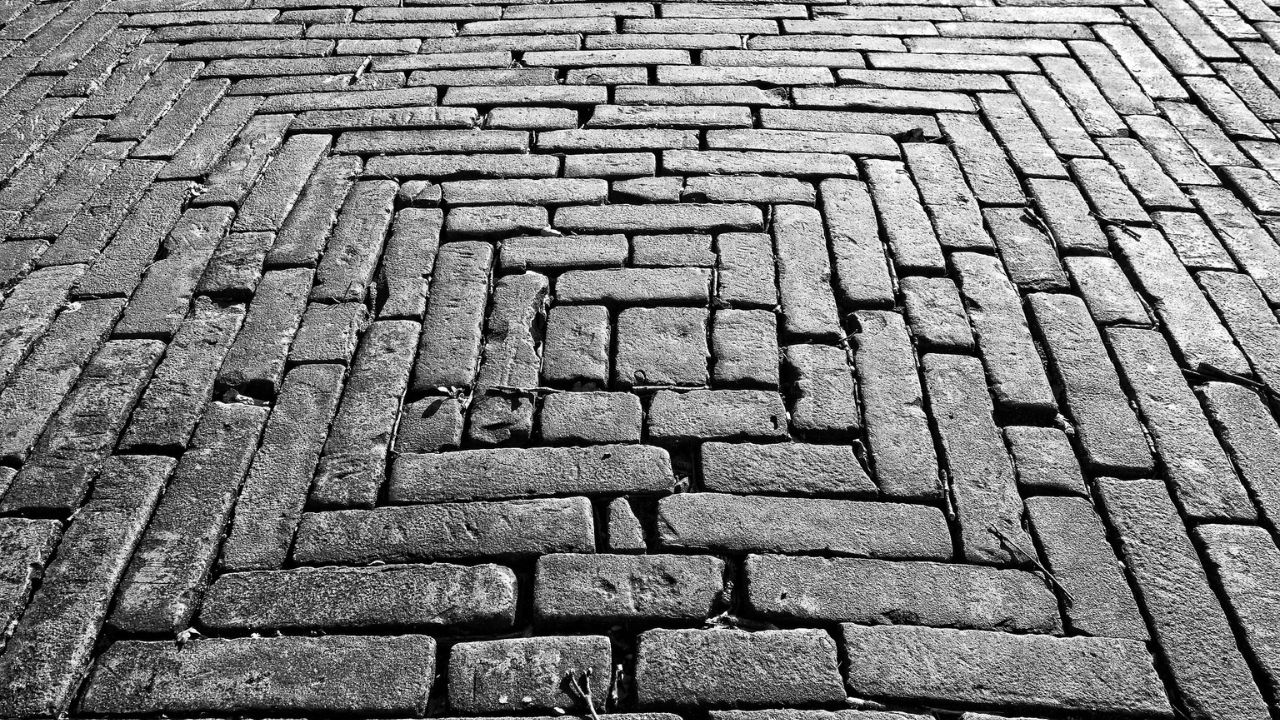 Brick Circle Calculator