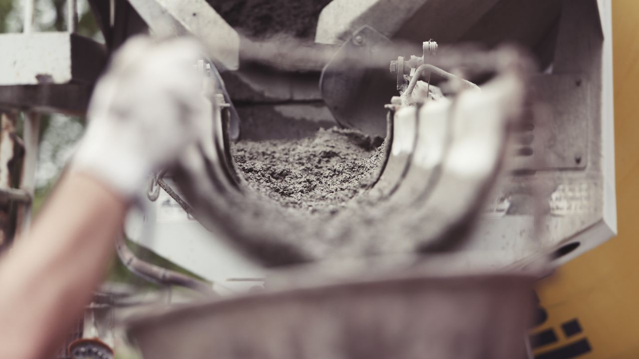 Concrete Cost Calculator - Estimate Concrete Volume and Cost Easily