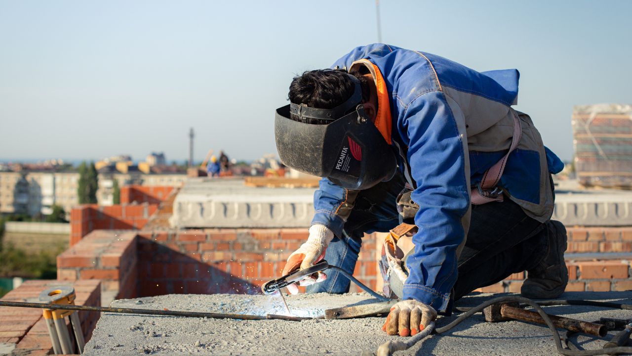 Roofing Labor Cost Per Square Calculator